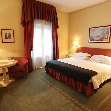 Hotell Grand Royal E Golf Courmayeur