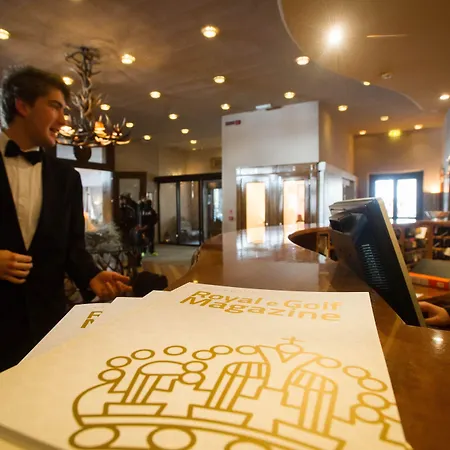 Hotell Grand Royal E Golf Courmayeur