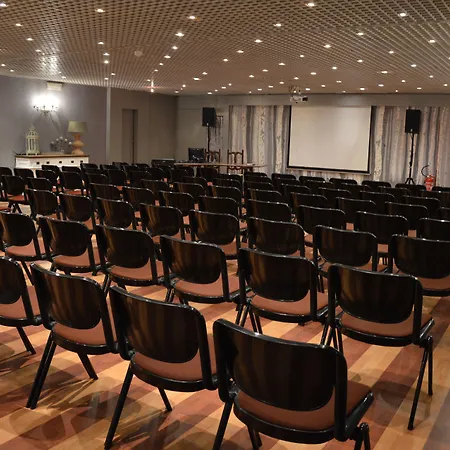 Grand Royal E Golf Hotell 5*