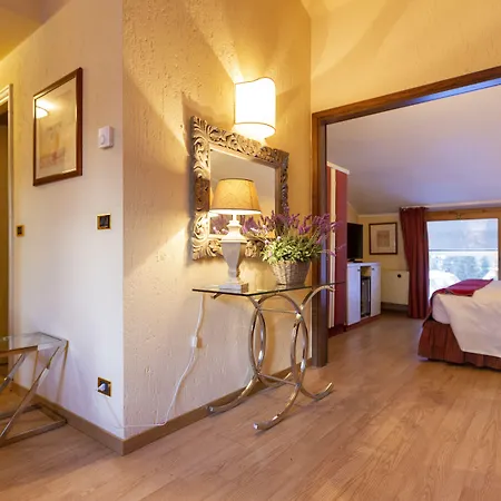 Grand Royal E Golf Hotell