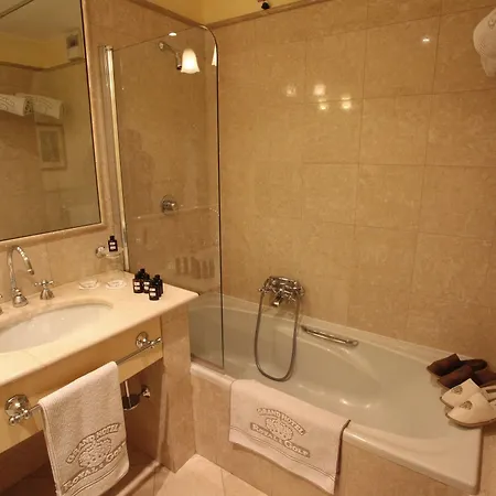 Hotel Grand Royal E Golf
