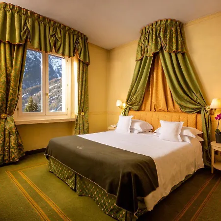 Grand Royal E Golf 5* קורמאיור