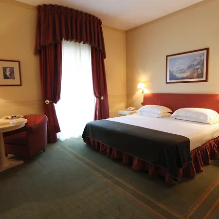 Grand Royal E Golf 5*