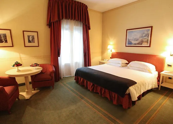 Отель Grand Royal E Golf Курмайор