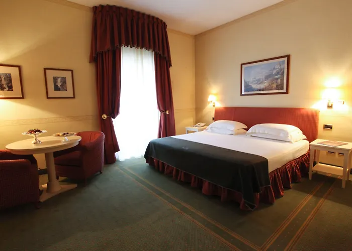 皇家高尔夫豪华酒店 5*