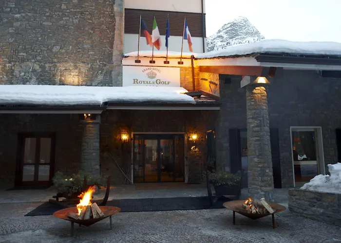 Grand Royal E Golf Hotel